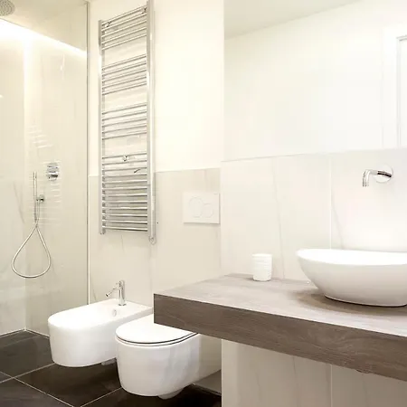 شقة برستيج بوتيك للشقق الفندقية - بياتزا دومو ميلان