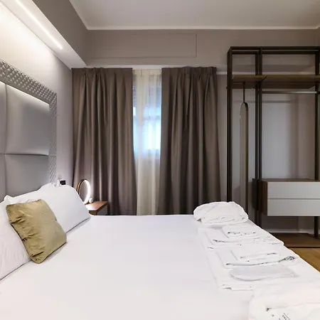 شقة برستيج بوتيك للشقق الفندقية - بياتزا دومو 4*