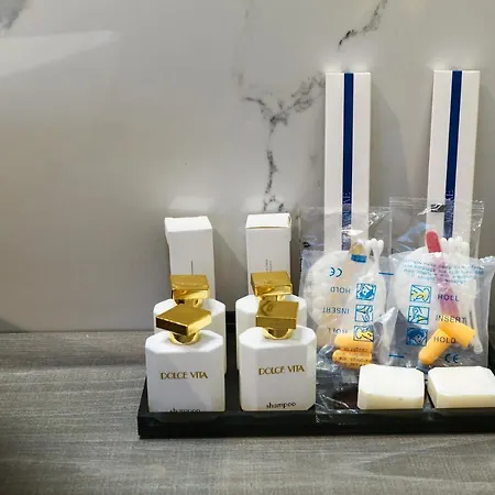 Prestige Boutique -piazza Duomo Milan